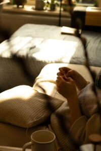 Idei de activități relaxante pentru o după-amiază acasă